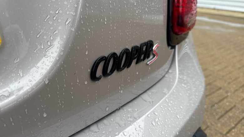 MINI Hatchback 2.0 Cooper S Exclusive 3dr Auto Petrol Hatchback